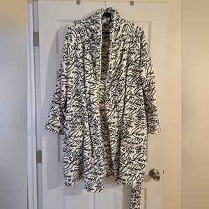 Victoria's Secret Soft Cozy Plush Love Robe
